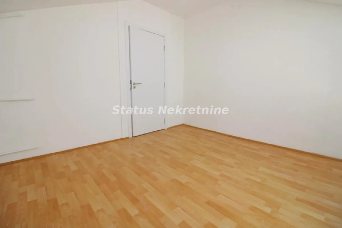 Prodaja, jednosoban stan, 33m², Železnička Stanica, Novi Sad Sve Podlokacije
