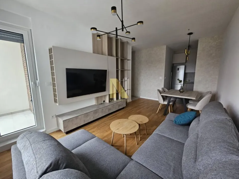 Izdavanje, jednosoban stan, 40m², Novo naselje, Novi Sad