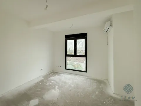 Prodaja, jednosoban stan, 32m², Kod Big Fashion-a, Podgorica - image 2