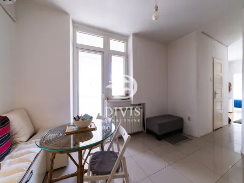 Sale, two bedroom apartment, 42m², Crveni Krst, Beograd - image 1