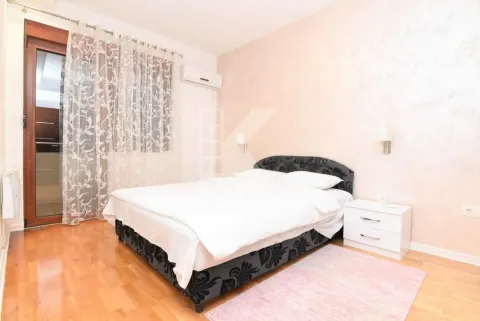 Izdavanje, dvosoban stan, 90m², Preko Morače, Podgorica - image 9