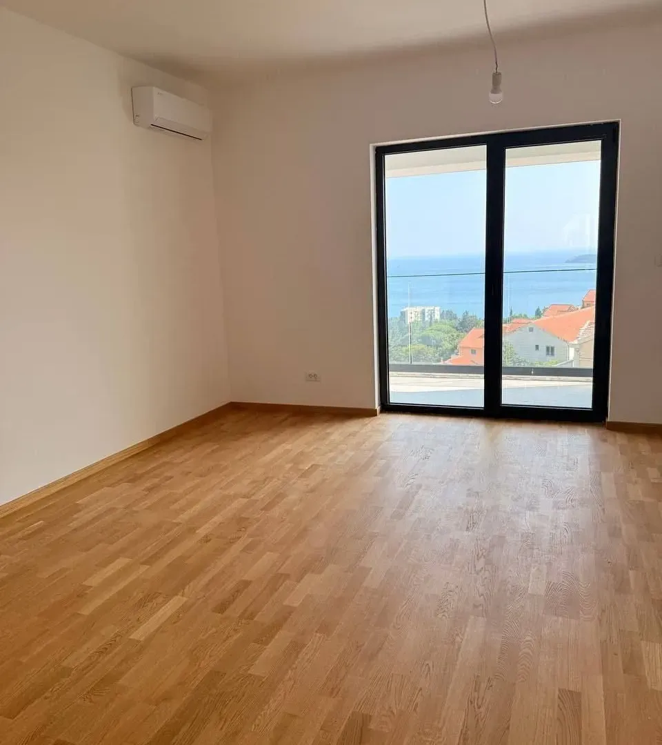 Sale, two bedroom apartment, 64m², Bečići, Budva