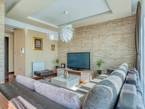 Prodaja, četvorosoban stan, 188m², Rozino, Budva - image 10