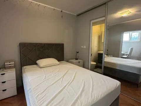 Izdavanje, dvosoban stan, 85m², Centar, Tivat - image 3