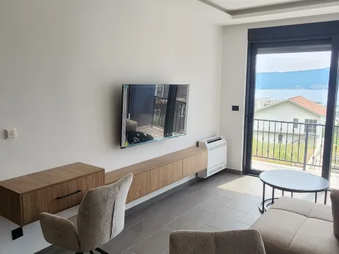 Rent, one bedroom apartment, 53m², Pod Kuk, Tivat - image 12