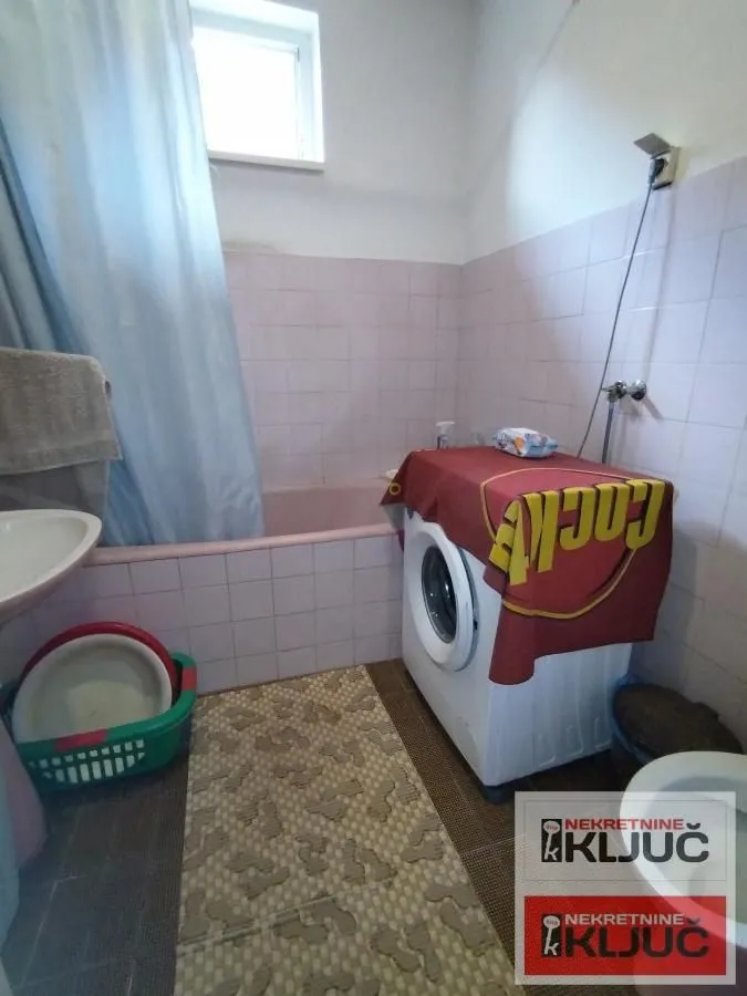 Prodaja, kuća, 148m², Futog, Novi Sad Sve Podlokacije