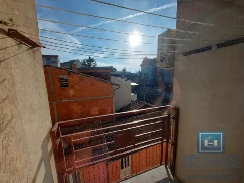 Pogled sa balkona na okolne zgrade i naselje. - image 11