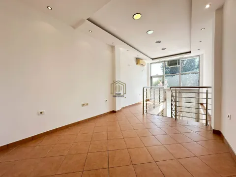 Rent, office space, 46m², Podgorica, Crna Gora - image 1