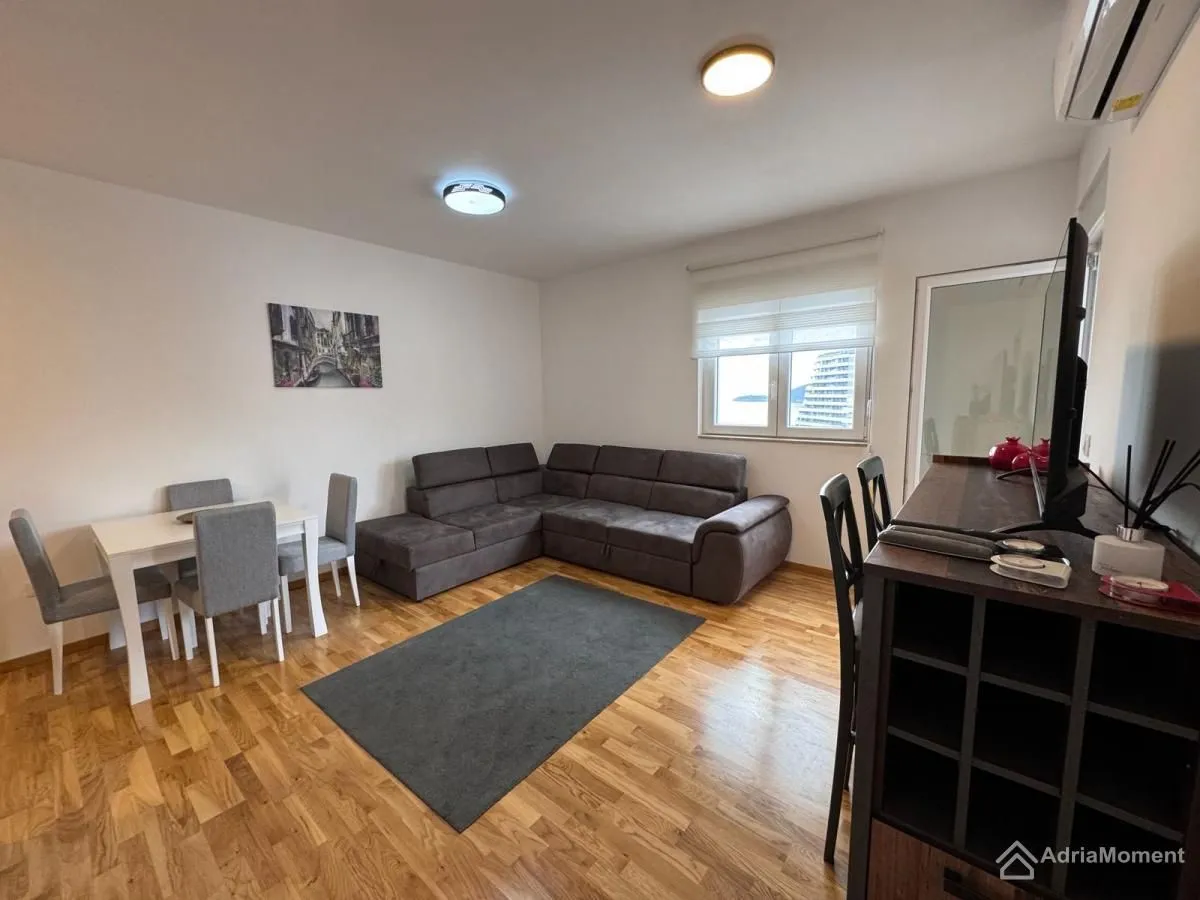 Prodaja, dvosoban stan, 60m², Bečići, Budva