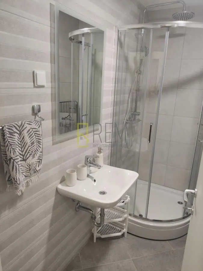 Izdavanje, jednosoban stan, 40m², Zabjelo, Podgorica