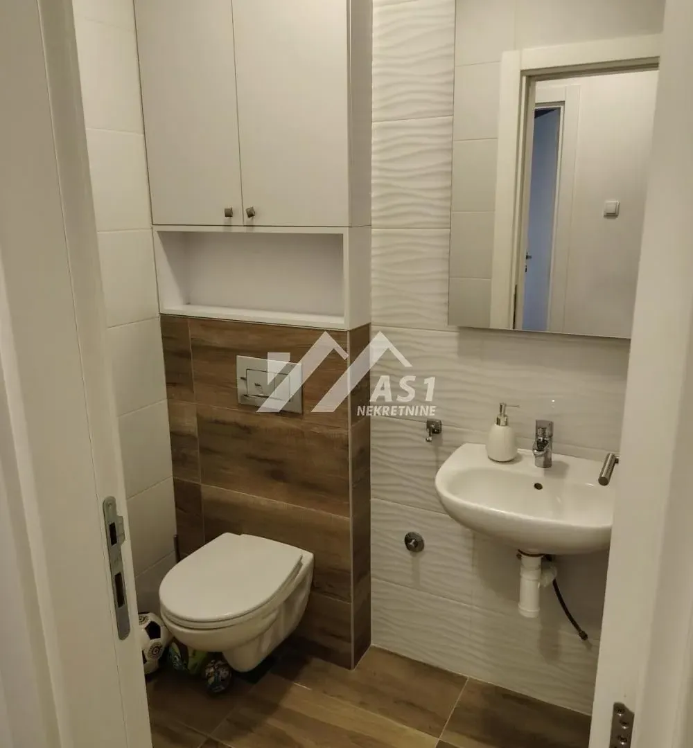 Izdavanje, trosoban stan, 65m², Novi Majur, Petrovaradin