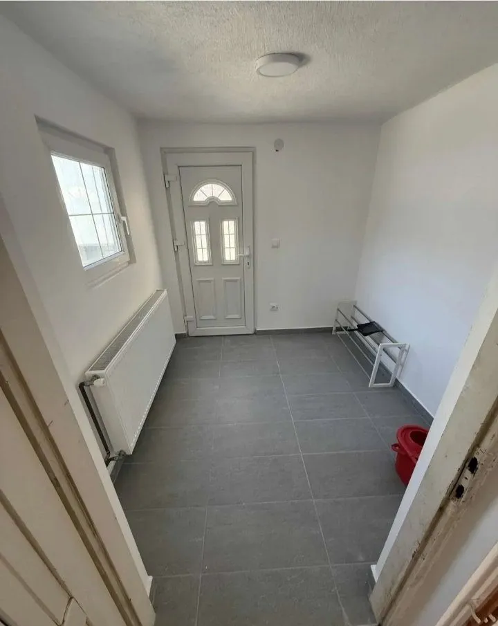 Rent, house, 100m², Dobanovci, Surčin