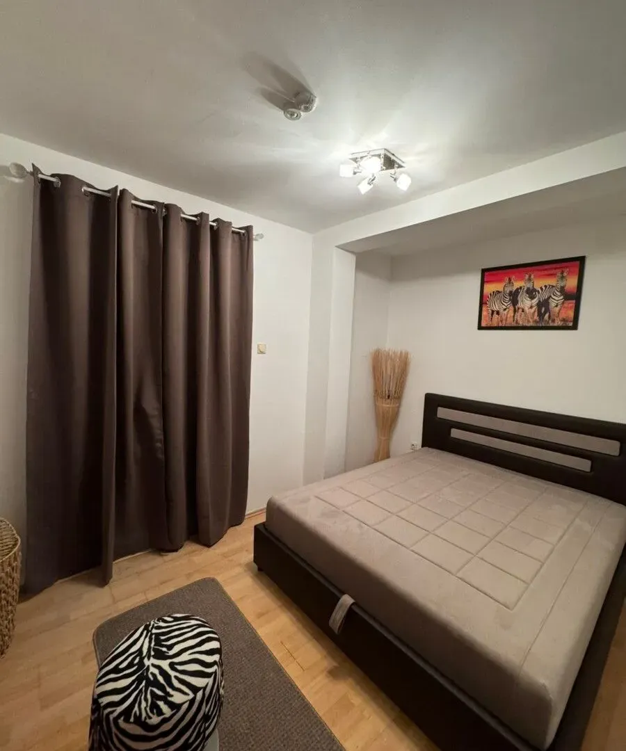 Rent, one bedroom apartment, 55m², Centar, Budva