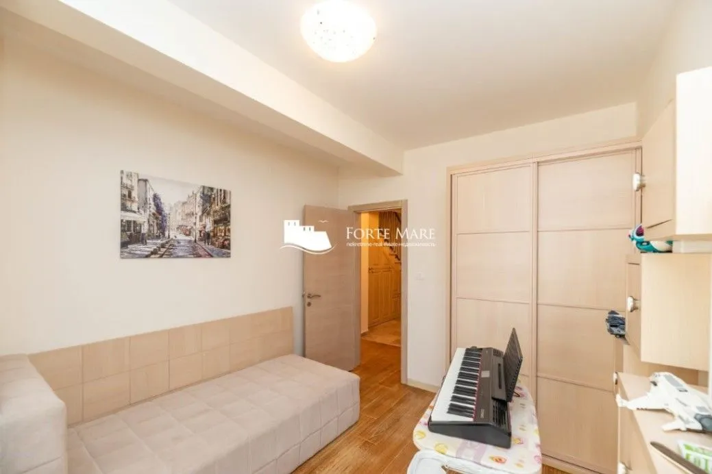 Sale, three bedroom apartment, 123m², Pržno, Budva