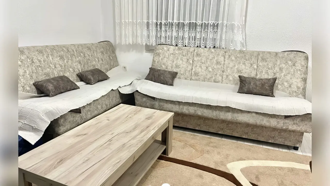 Izdavanje, trosoban stan, 88m², Bar, Crna Gora