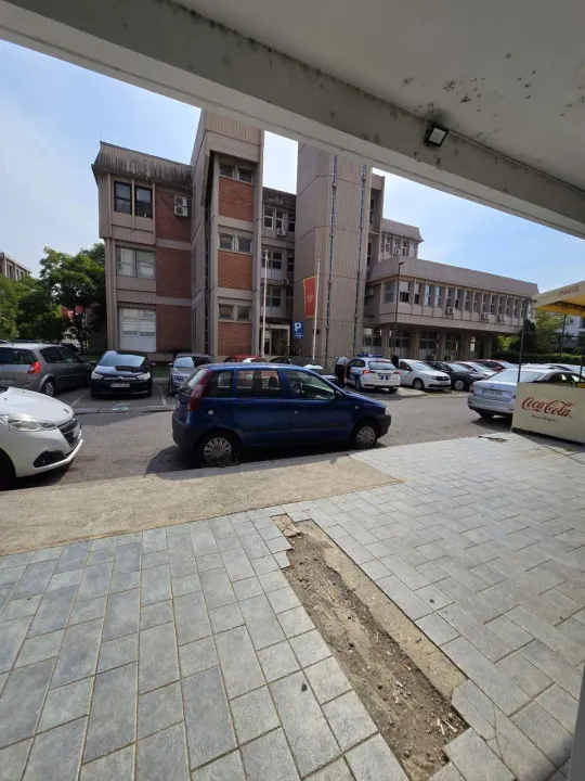 Rent, office space, 20m², Preko Morače, Podgorica