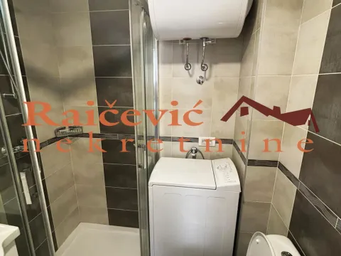 Prodaja, četvorosoban stan, 84m², Lion, Zvezdara Sve Podlokacije - image 5