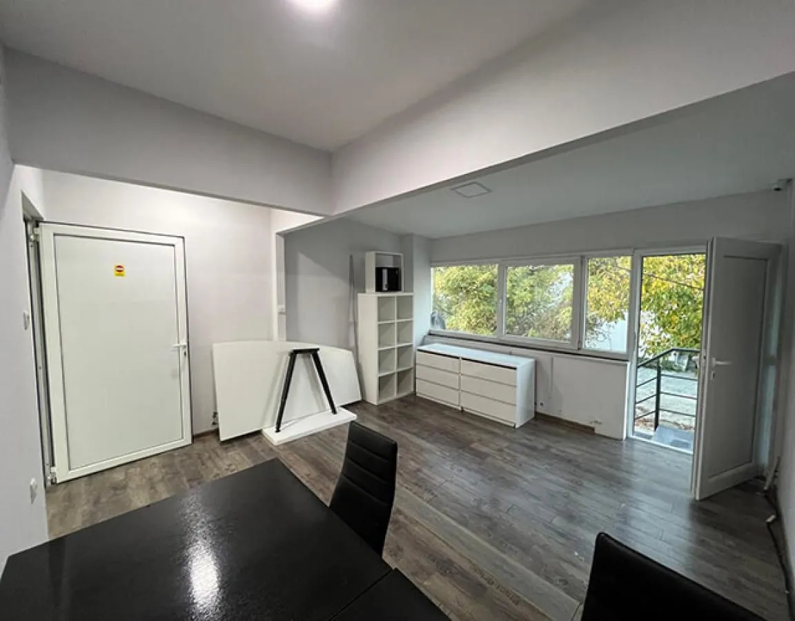 Izdavanje, poslovni prostor, 45m², Leštane, Grocka