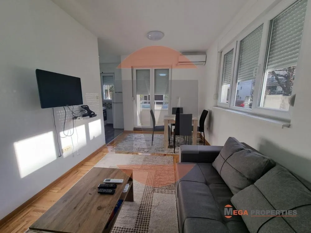 Rent, one bedroom apartment, 38m², Borča 1, Borča Sve Podlokacije