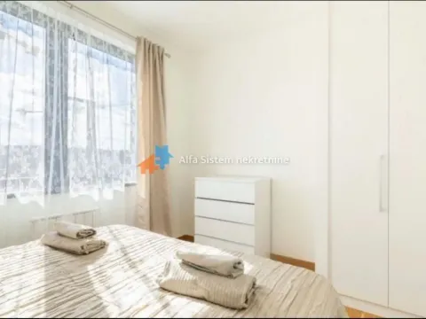 Rent, three bedroom apartment, 86m², Savski Venac, Beograd - image 12