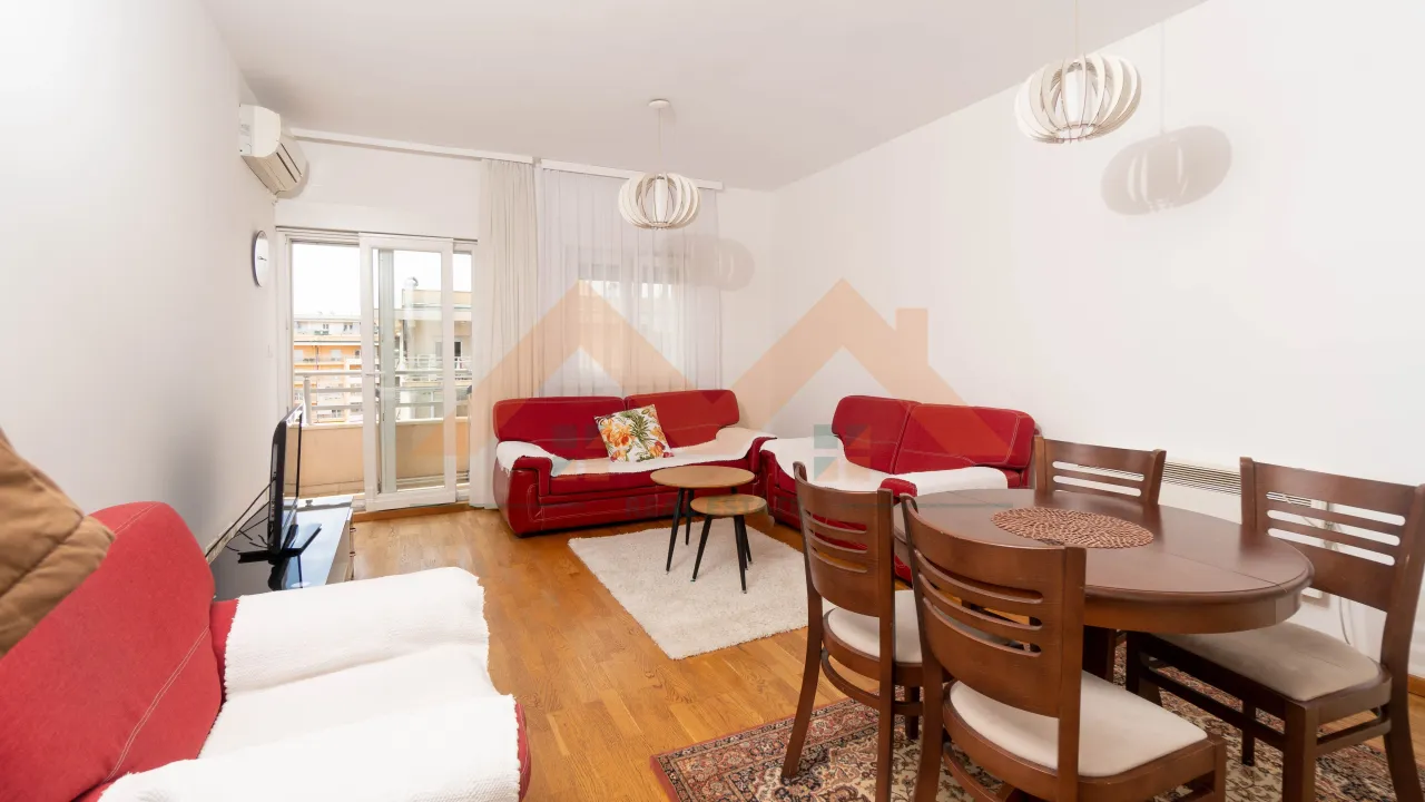 Izdavanje, jednosoban stan, 51m², City Kvart, Podgorica