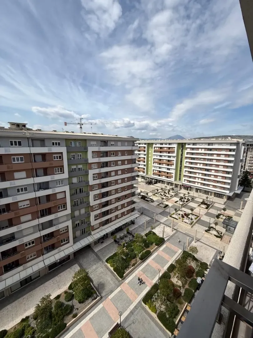 Izdavanje, jednosoban stan, 50m², Central Point, Podgorica