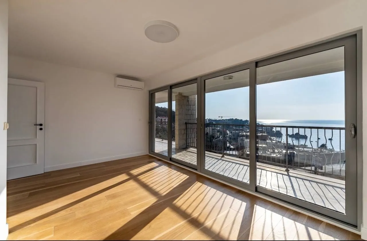 Sale, three bedroom apartment, 160m², Pržno, Budva