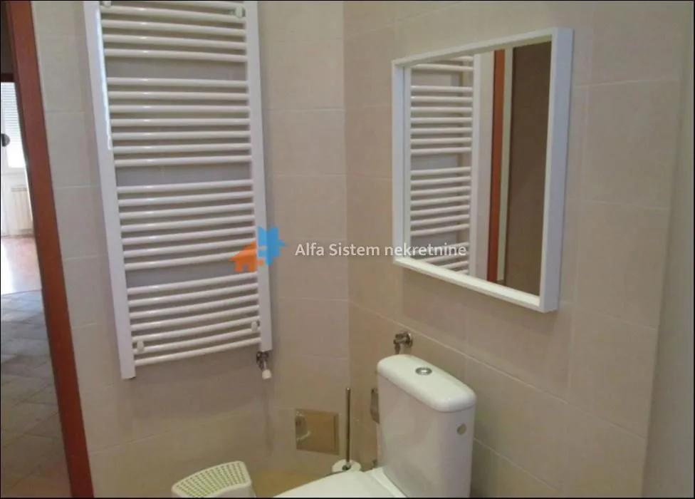 Izdavanje, dvosoban stan, 85m², Vračar Centar, Vračar Sve Podlokacije
