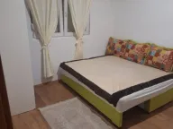 Izdavanje, trosoban stan, 100m², Stari Aerodrom, Podgorica - image 7