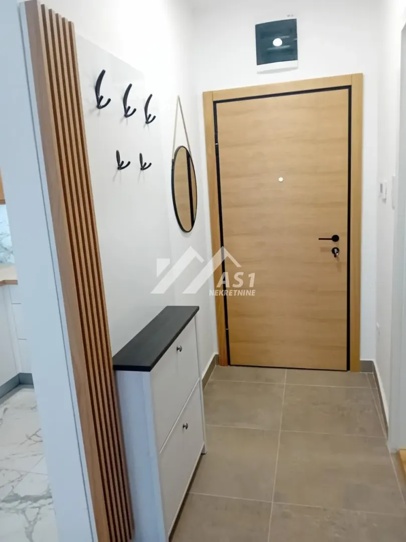 Izdavanje, dvosoban stan, 42m², Avijatičarsko naselje, Novi Sad Sve Podlokacije