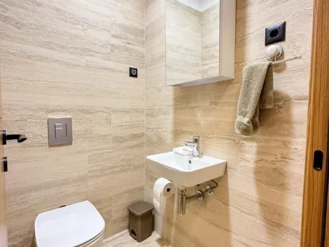 Izdavanje, dvosoban stan, 83m², Central Point, Podgorica - image 4