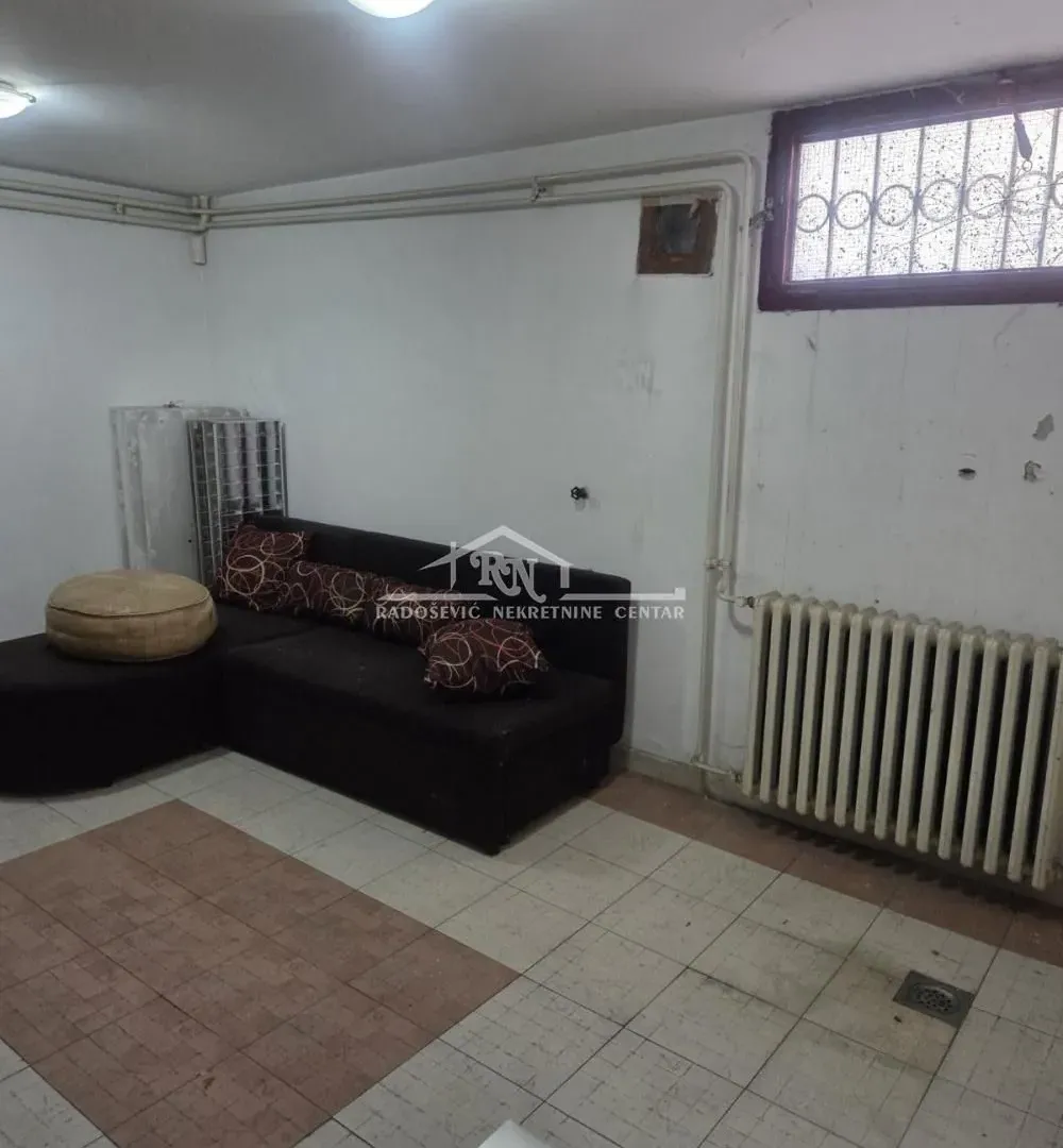 Prodaja, jednosoban stan, 98m², Trošarina, Voždovac Sve Podlokacije