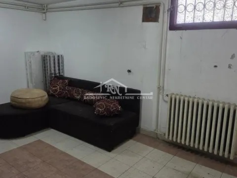 Prodaja, jednosoban stan, 98m², Trošarina, Voždovac Sve Podlokacije - image 12