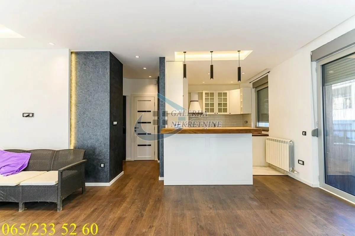 Rent, apartment, 195m², Banovo Brdo, Beograd