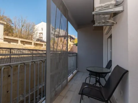 Izdavanje, jednosoban stan, 57m², Momišići, Podgorica - image 6