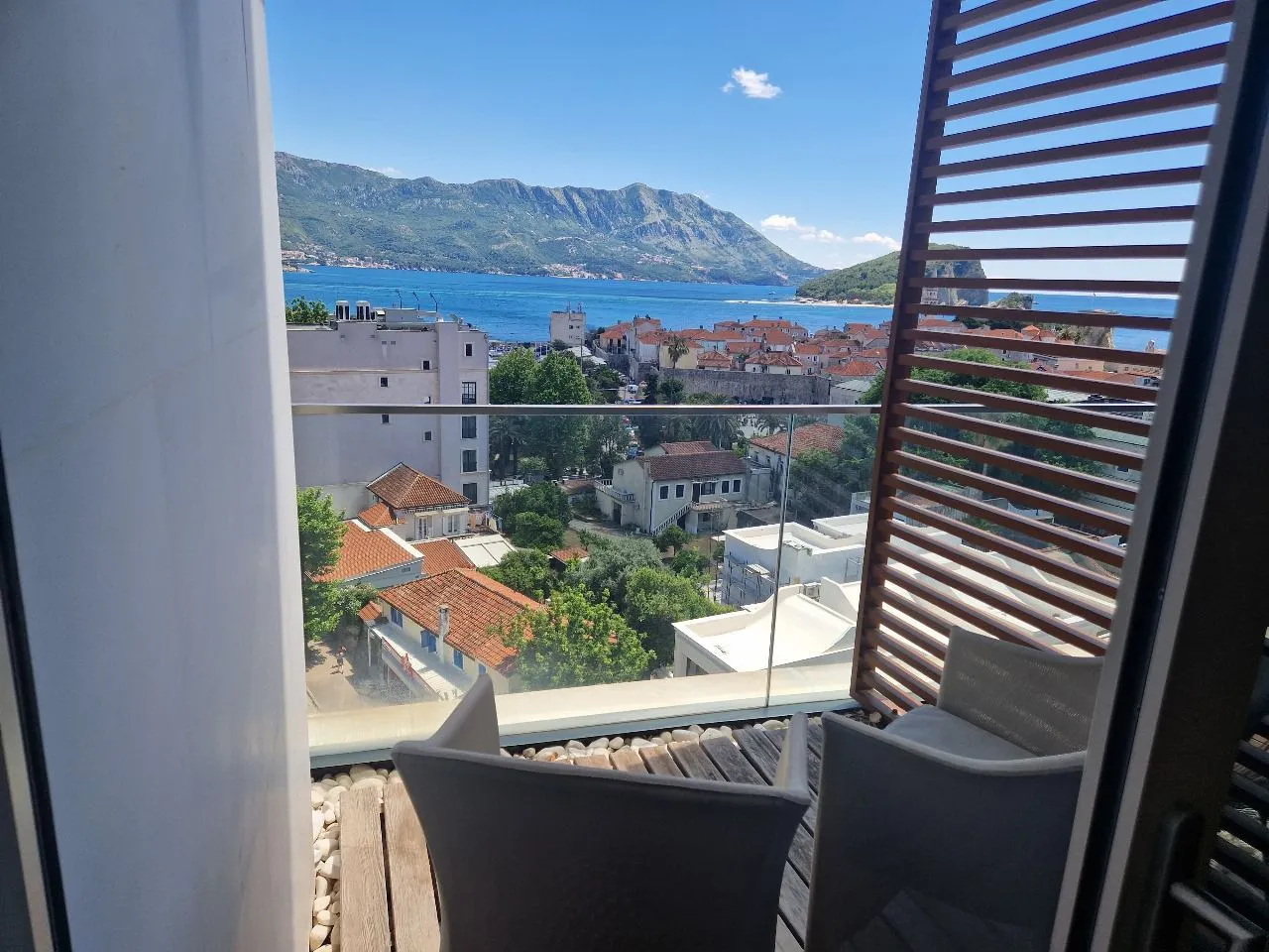 Rent, two bedroom apartment, 84m², Centar, Budva