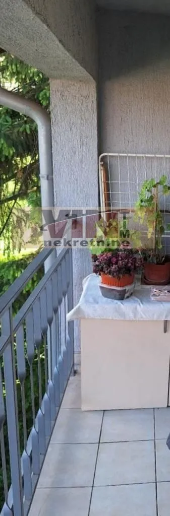 Sale, one bedroom apartment, 33m², Petlovo Brdo, Beograd