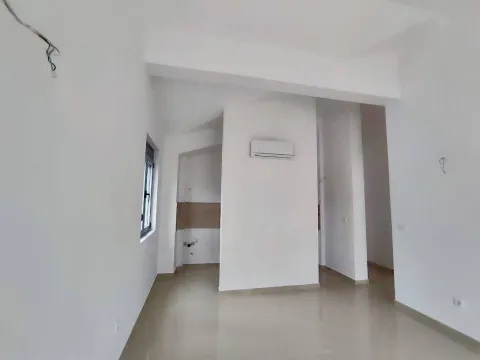 Prodaja, dvosoban stan, 78m², Dobrota, Kotor - image 5