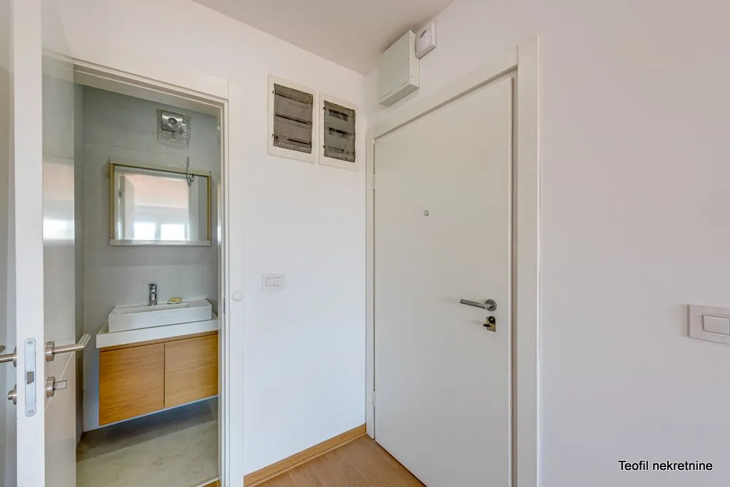 Sale, three bedroom apartment, 66m², Šumice, Beograd