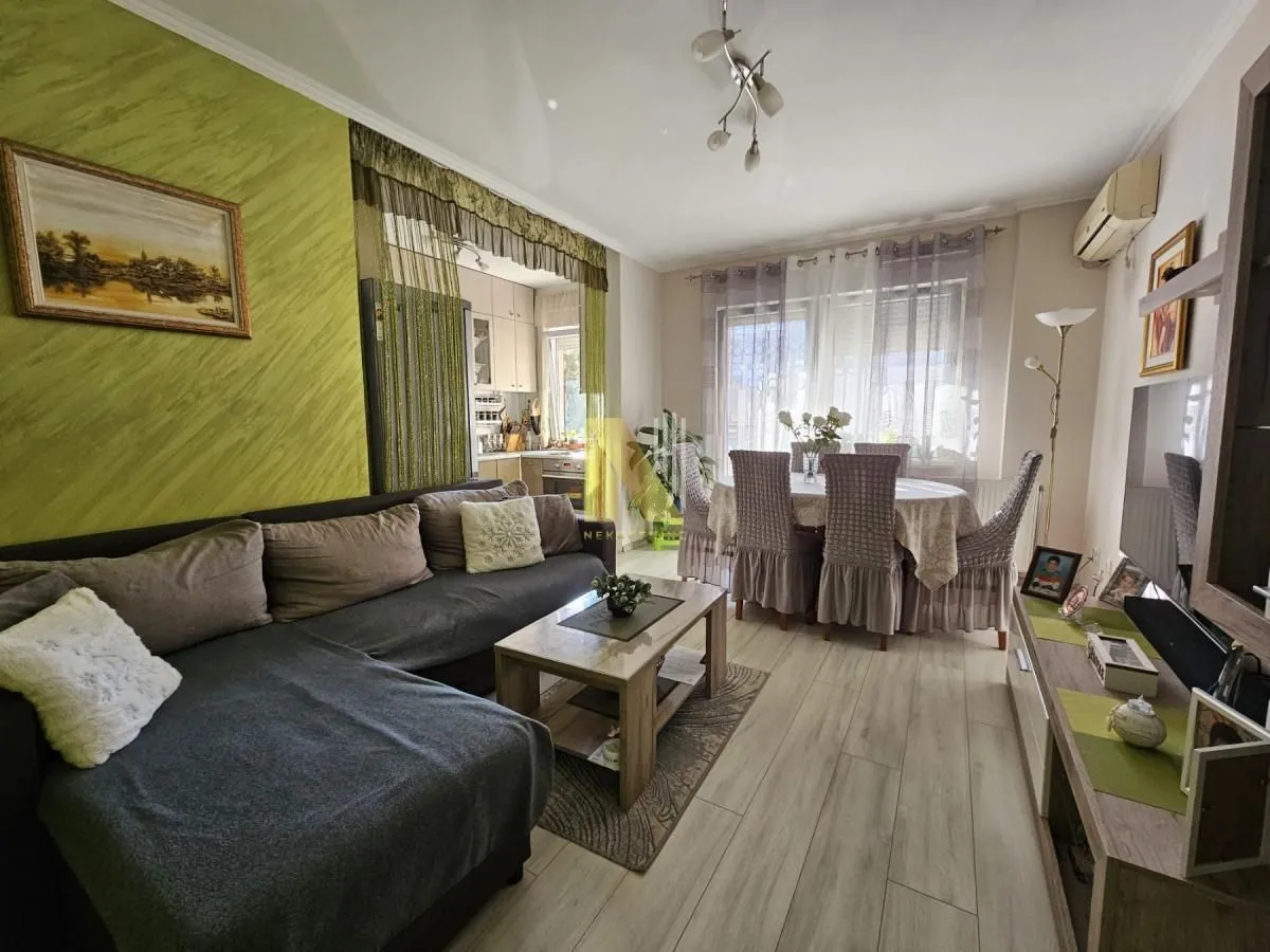 Prodaja, trosoban stan, 68m², Nova Detelinara, Novi Sad Sve Podlokacije