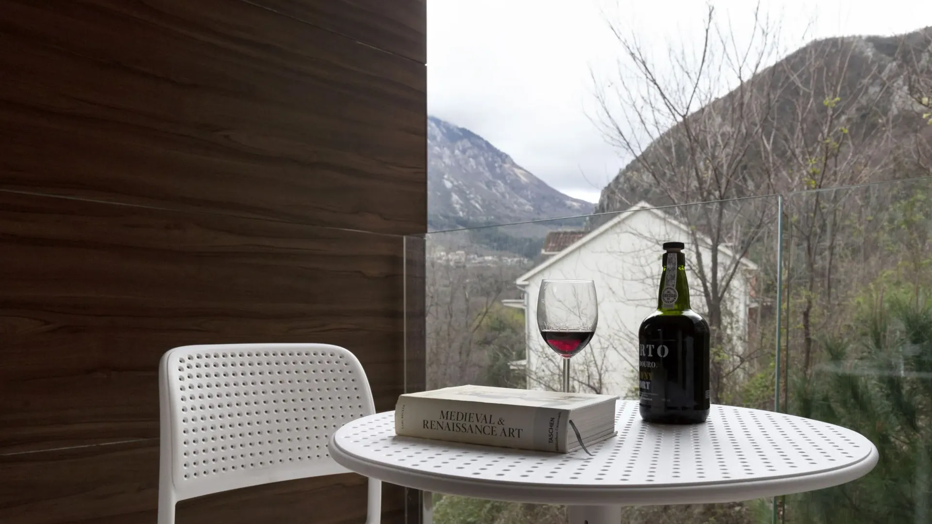 Sale, two bedroom apartment, 61m², Kotor, Crna Gora