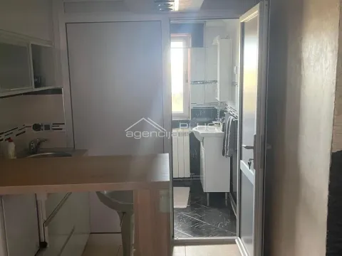 Izdavanje, stan, 130m², Stari Grad, Beograd - image 10