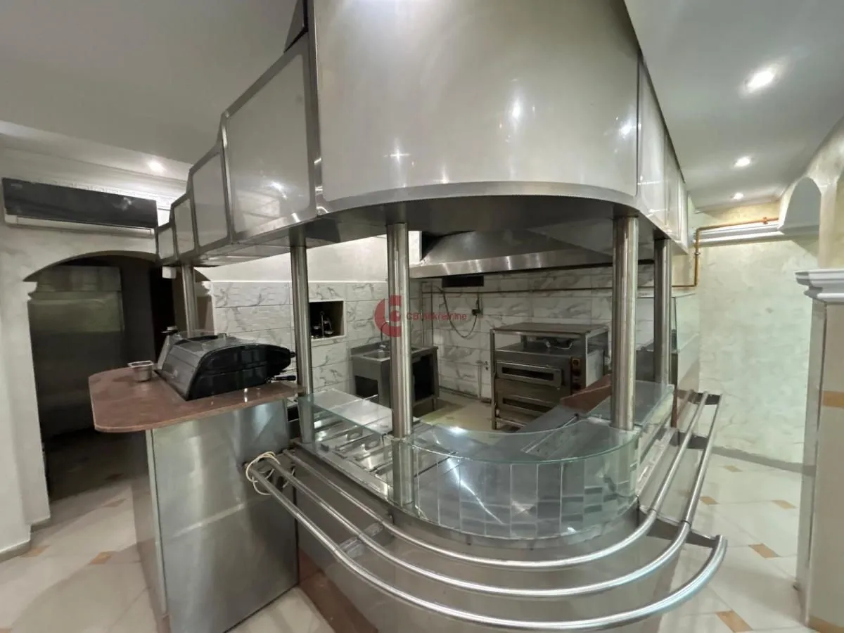Sale, office space, 1400m², Centar, Subotica