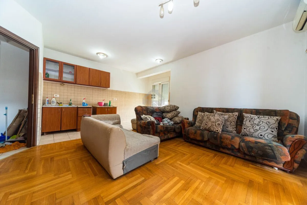 Prodaja, jednosoban stan, 48m², Stari Aerodrom, Podgorica