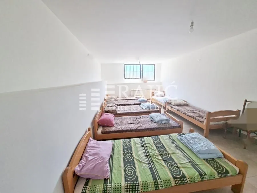 Izdavanje, kuća, 90m², Kumodraž 1, Kumodraž Sve Podlokacije