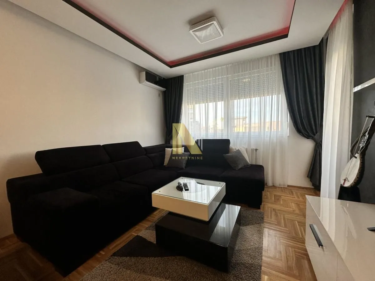 Prodaja, dvosoban stan, 55m², Bulevar patrijarha Pavla, Novi Sad Sve Podlokacije