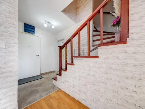 Prodaja, trosoban stan, 113m², Ljubović, Podgorica - image 8