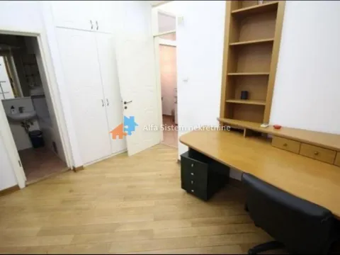 Izdavanje, poslovni prostor, 185m², Stari Grad, Beograd - image 12