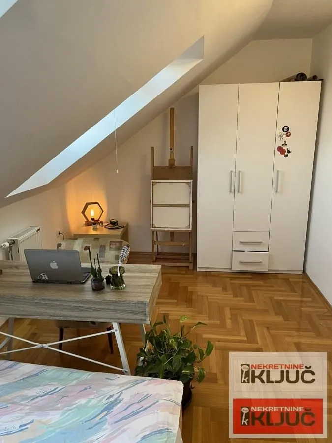 Prodaja, četvorosoban stan, 77m², Bulevar patrijarha Pavla, Novi Sad Sve Podlokacije