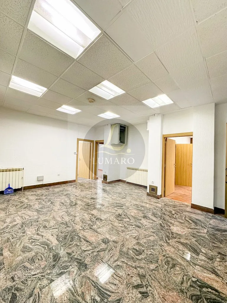 Rent, office space, 191m², Ljubović, Podgorica